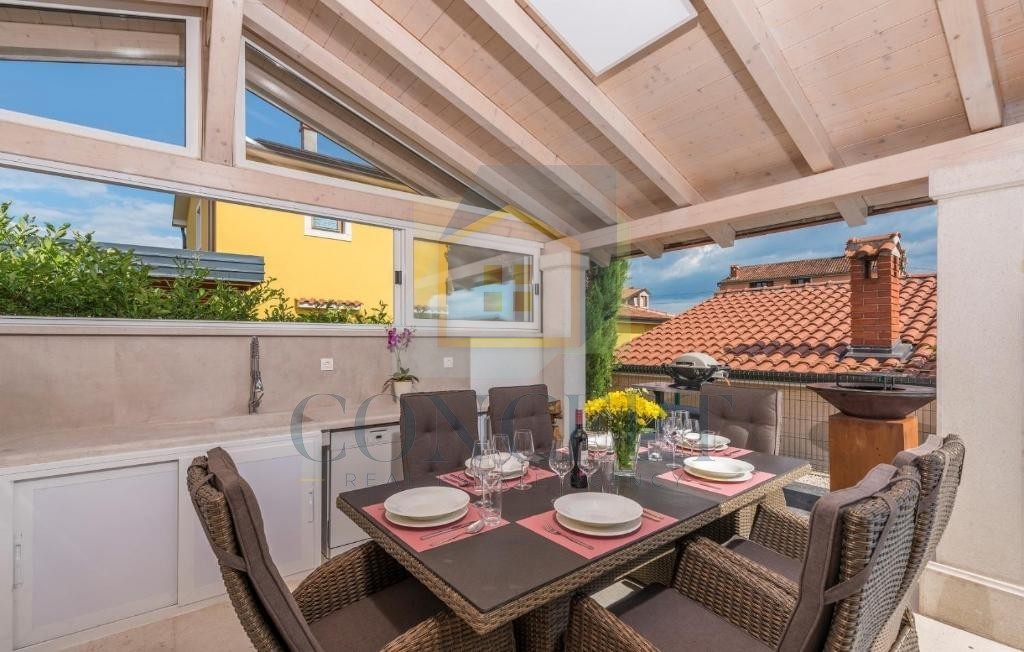 Poreč, okolica, Samostoječa prizemna hiša s 3 spalnicami, 7 km od morja