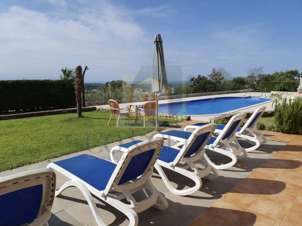 Poreč, okolica, Hiša v nizu s skupnim bazenom, 12 km od morja