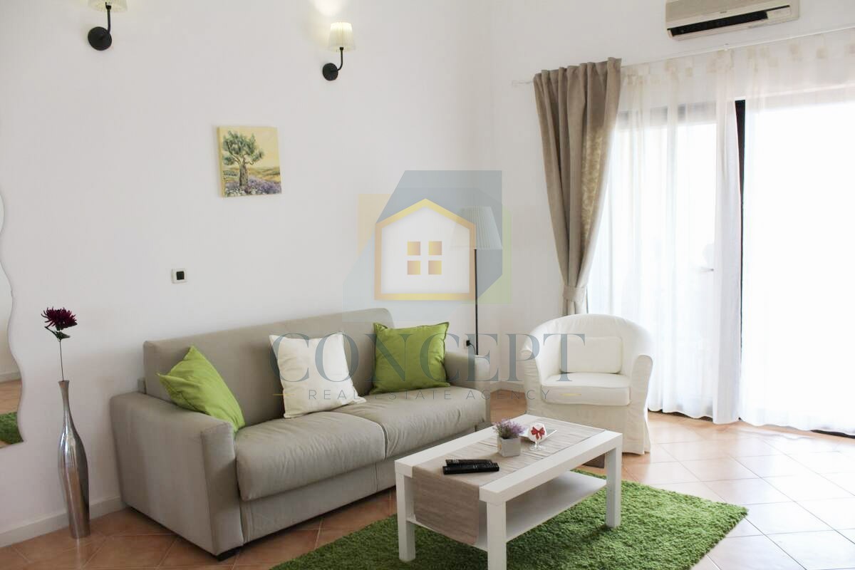 Poreč, okolica, Hiša v nizu s skupnim bazenom, 12 km od morja