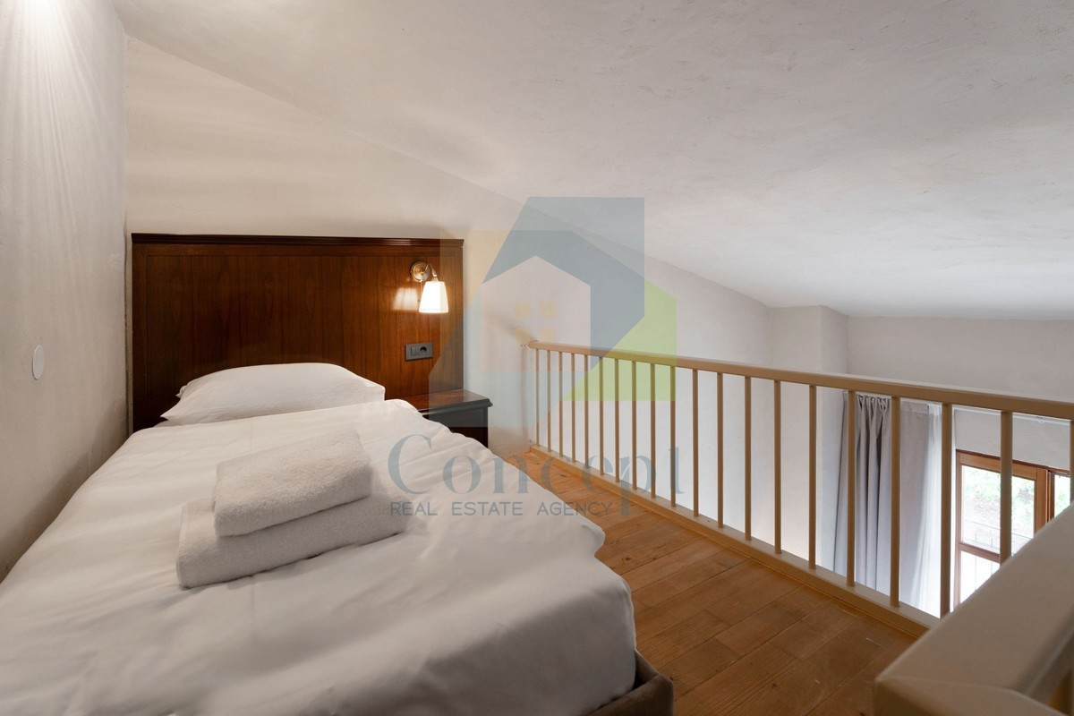 Poreč, okolica, butični hotel s restoranom i vsebino