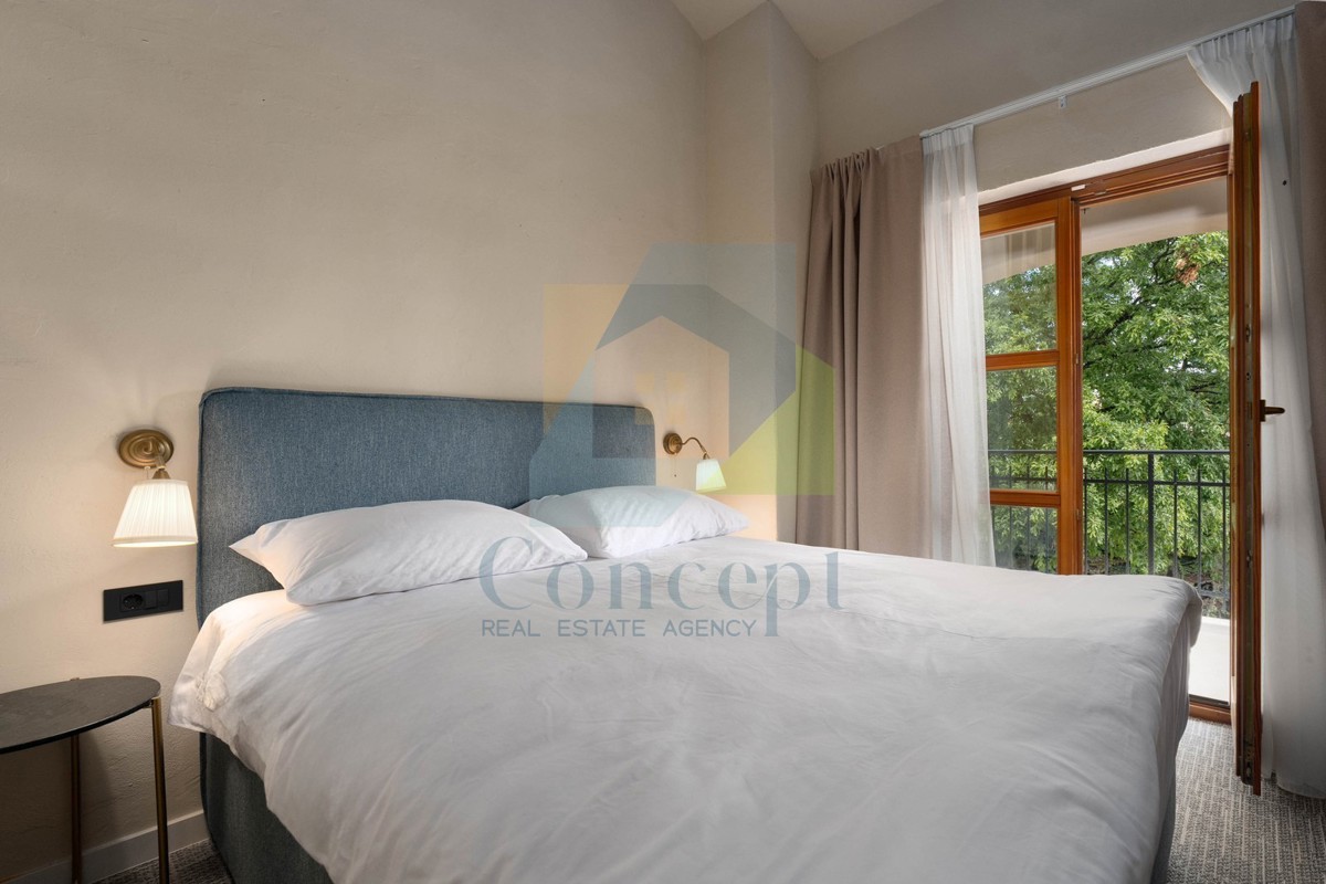 Poreč, okolica, butični hotel s restoranom i vsebino