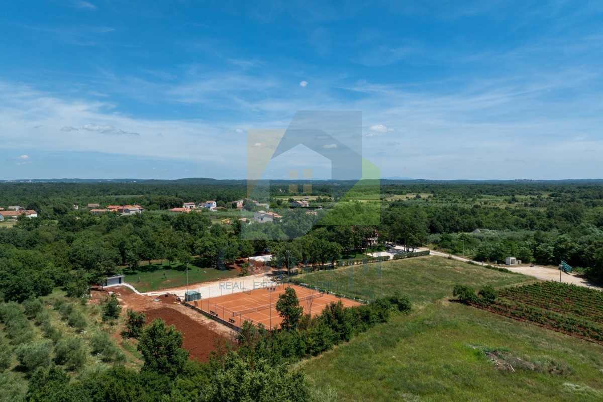 Poreč, okolica, butični hotel s restoranom i vsebino