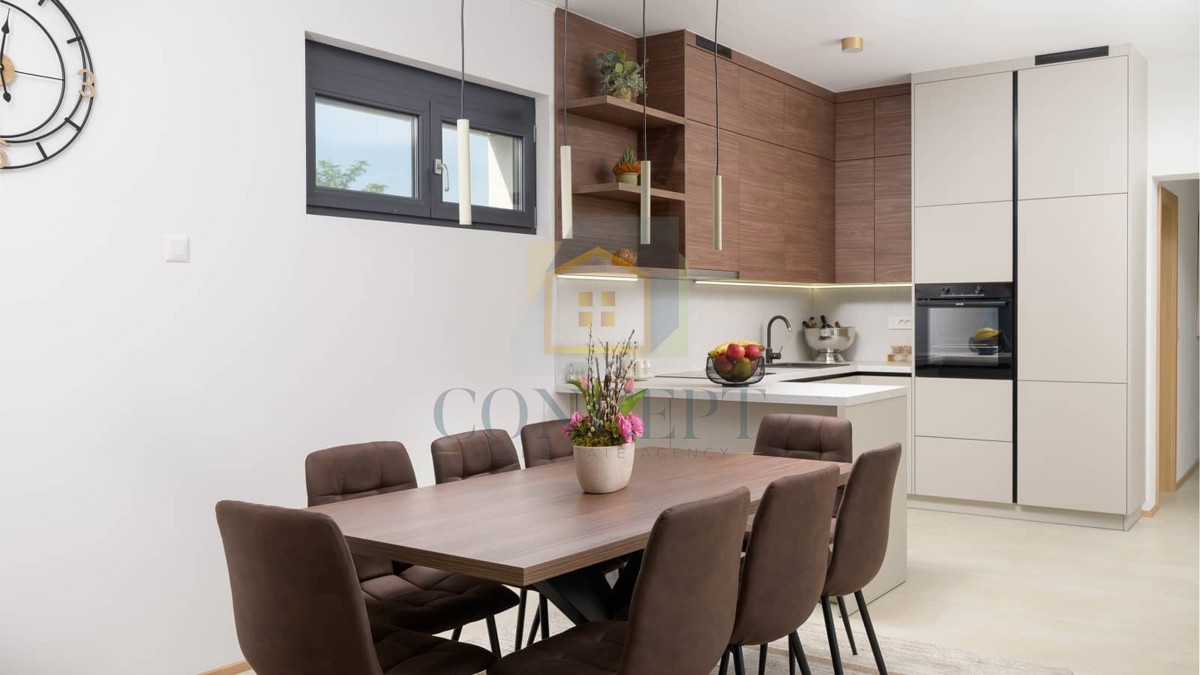 Rovinj, okolica, Samostojeća prizemna hiša z bazenom na mirni lokaciji