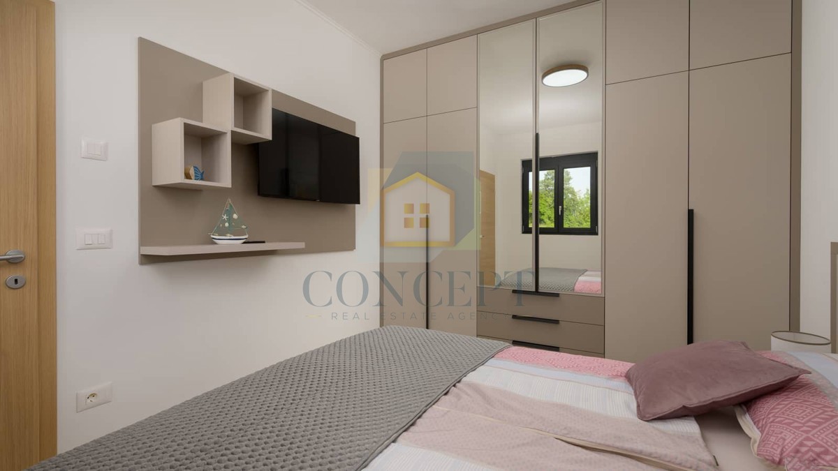 Rovinj, okolica, Samostojeća prizemna hiša z bazenom na mirni lokaciji