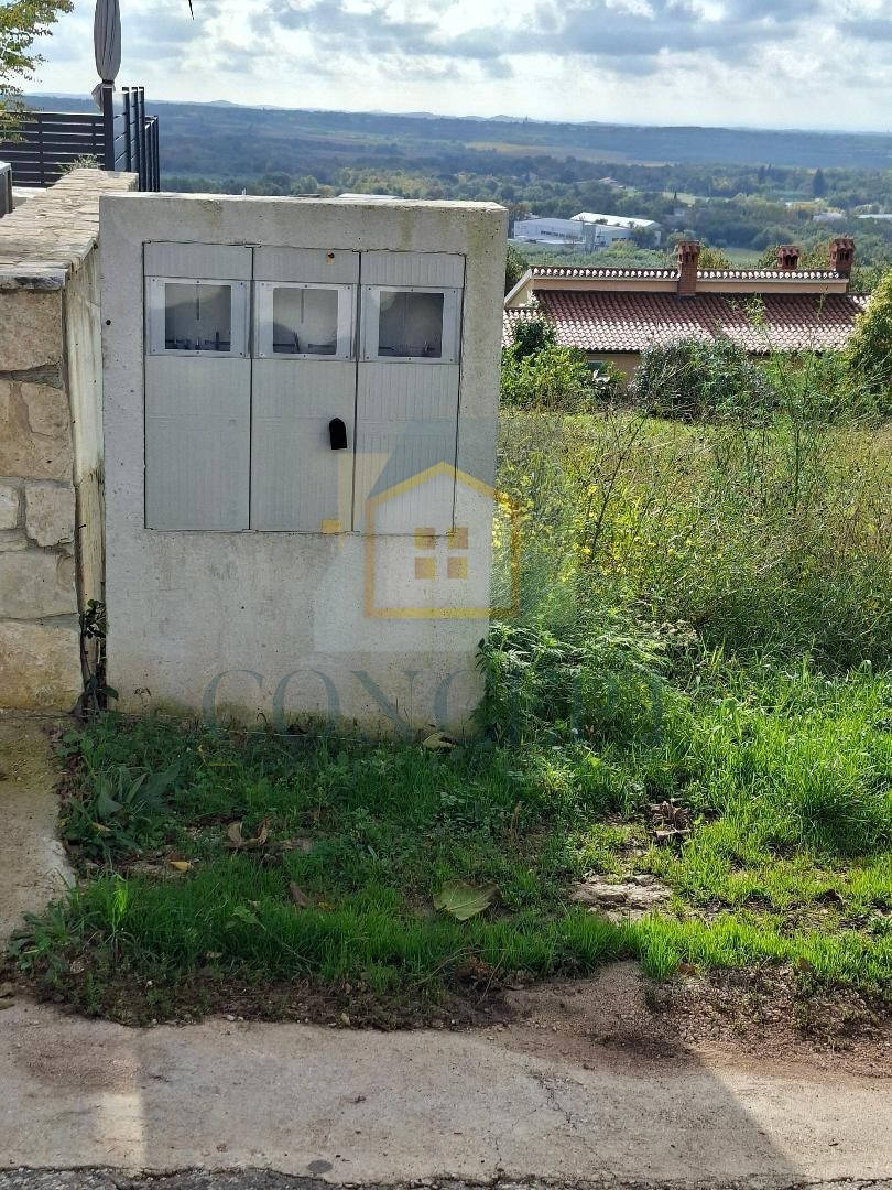 Poreč, okolica, Građevinsko zemljišče z gradbenim dovoljenjem in panoramskim pogledom na morje, 11 km od morja