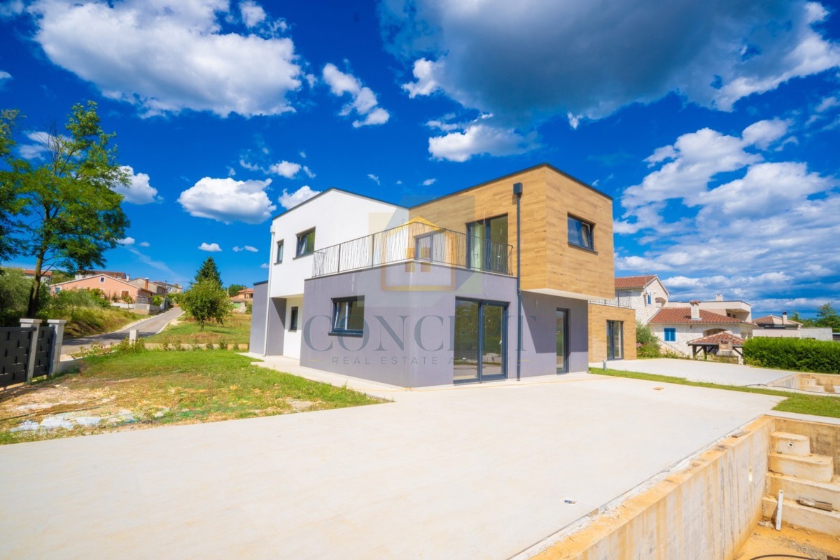 Poreč, okolica, Moderna dvojna kuća s bazenom, 10 km od morja