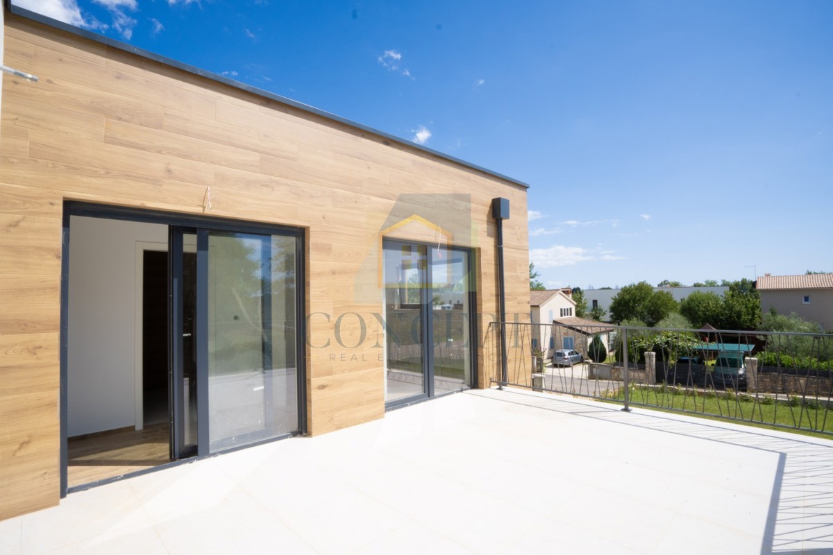 Poreč, okolica, Moderna dvojna kuća s bazenom, 10 km od morja