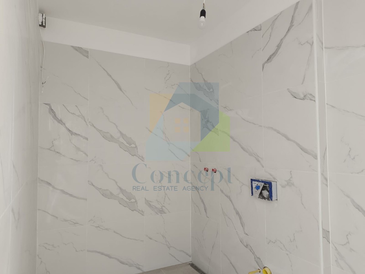 Umag, okolica, Dvojna hiša s bazenom z odprtim pogledom na morje 2 km od morja