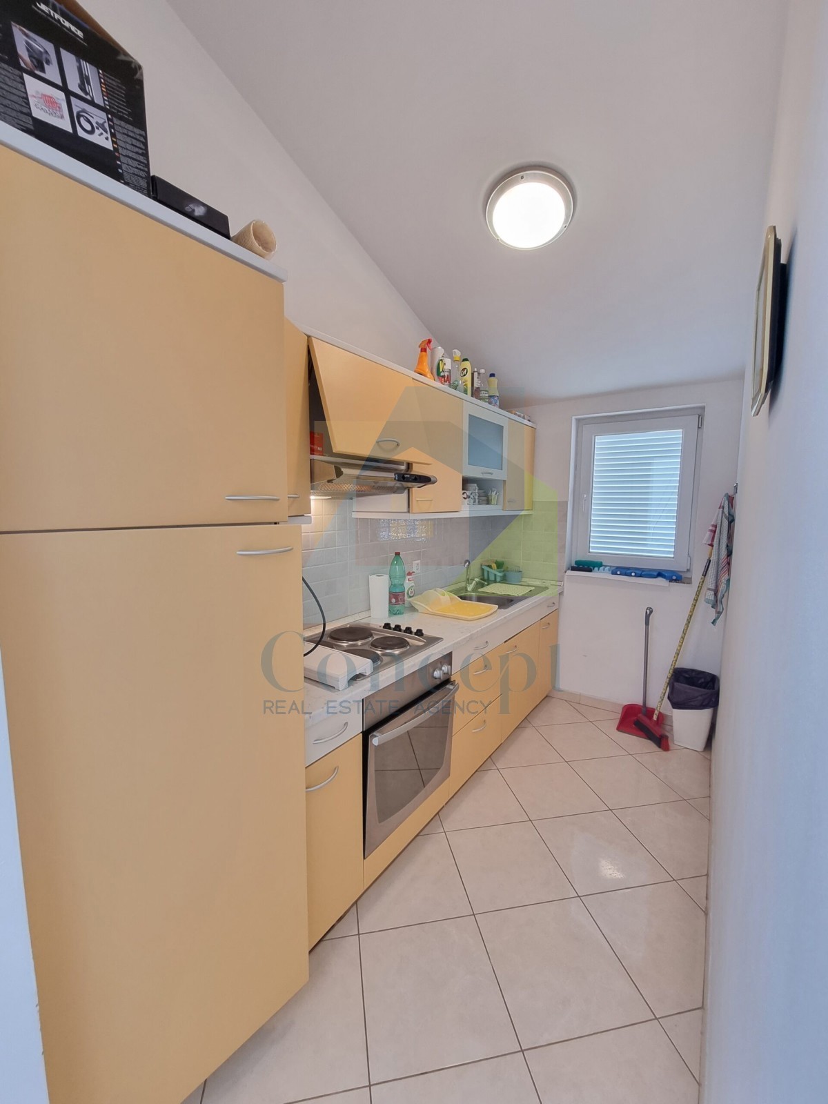 Poreč, okolica, Stan na drugem nadstropju z galerijo in pogledom na morje, 2 km od morja