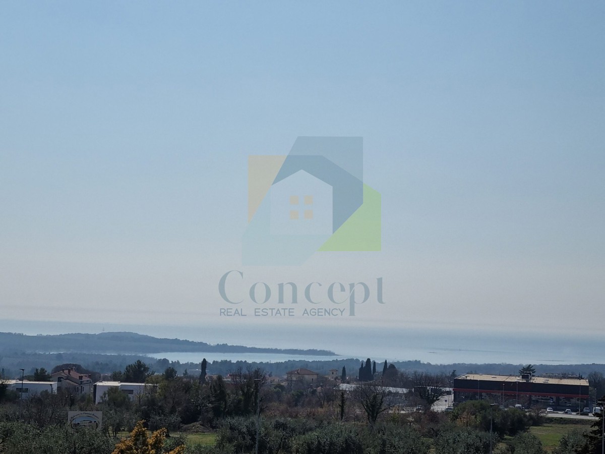 Poreč, okolica, Stan na drugem nadstropju z galerijo in pogledom na morje, 2 km od morja