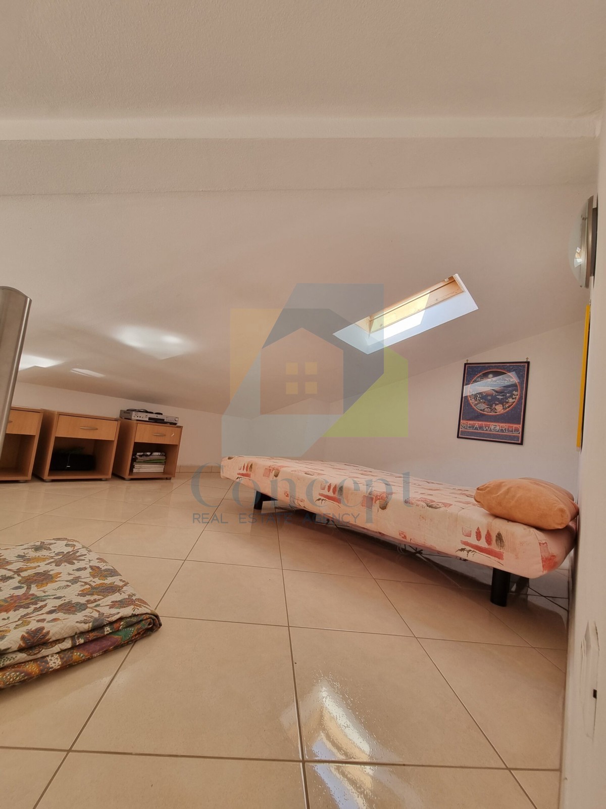 Poreč, okolica, Stan na drugem nadstropju z galerijo in pogledom na morje, 2 km od morja