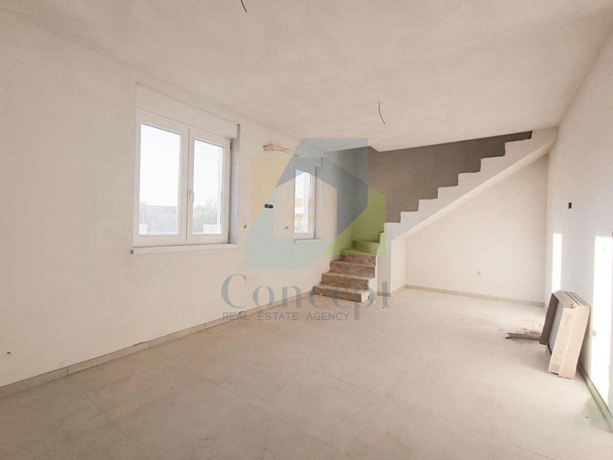 Poreč, okolica, Stan s 3 spavaće sobe i velikom terasom s pogledom na more