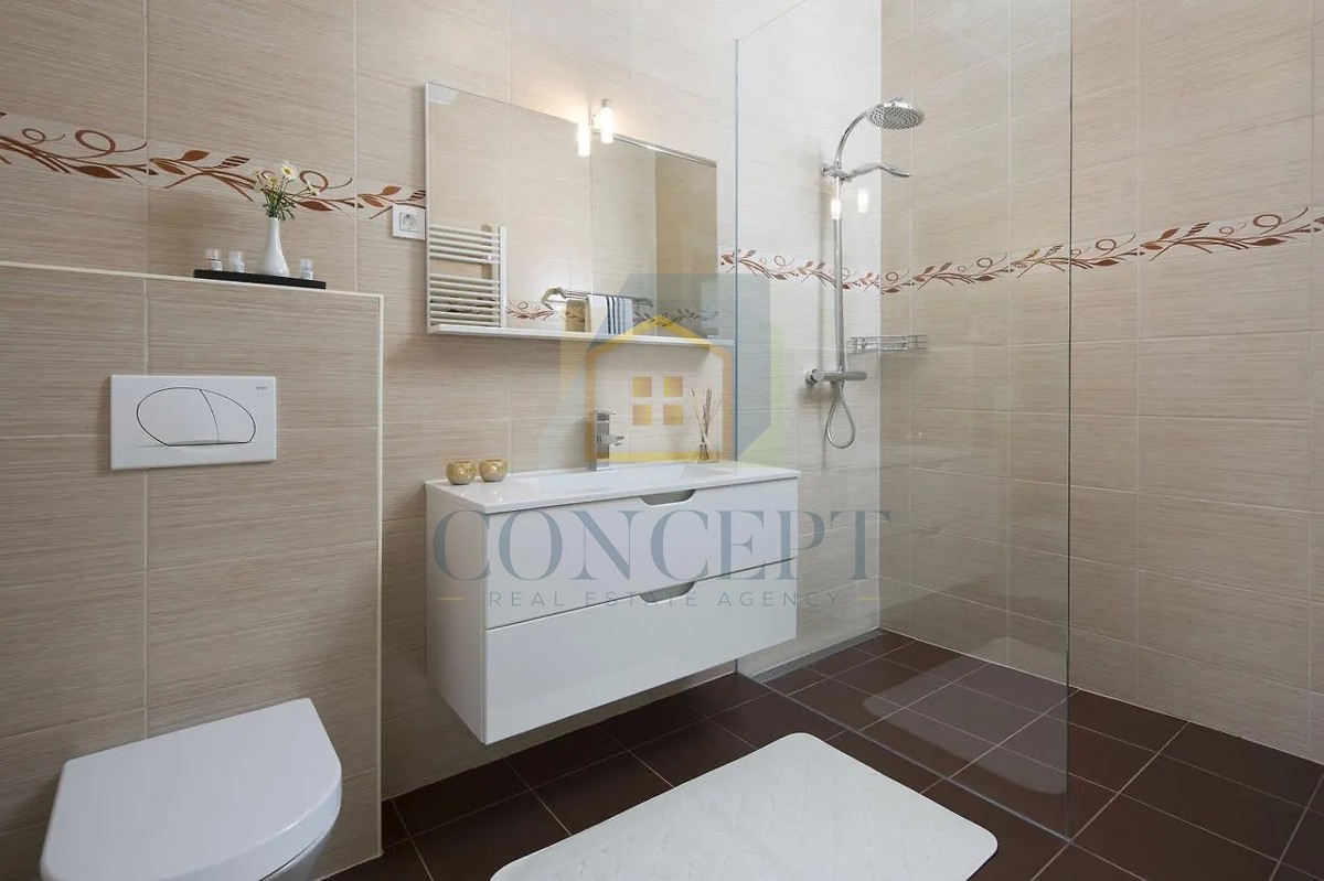 Pazin, Motovun, okolica, turistični resort, penzion, hiše in kamp na 33.000 m2