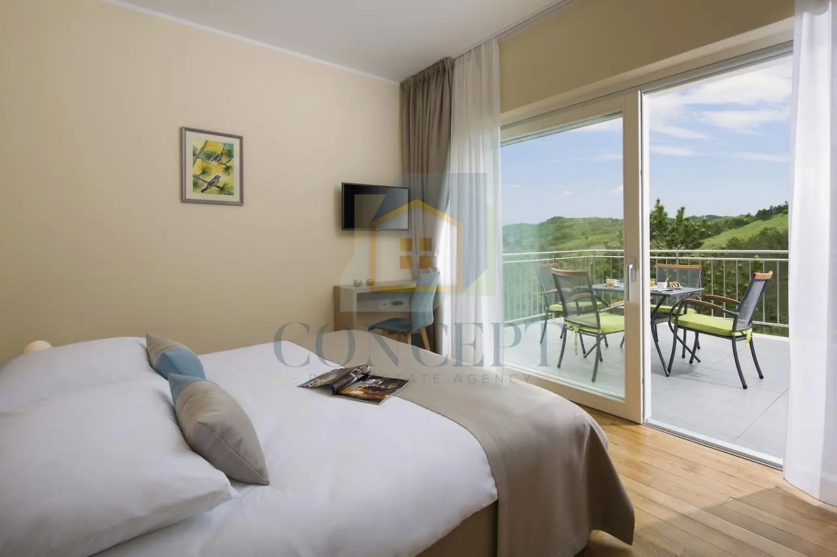 Pazin, Motovun, okolica, turistični resort, penzion, hiše in kamp na 33.000 m2