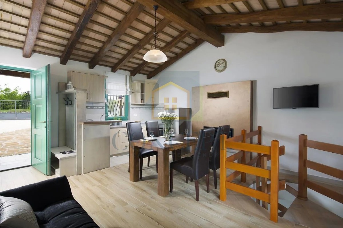 Pazin, Motovun, okolica, turistični resort, penzion, hiše in kamp na 33.000 m2