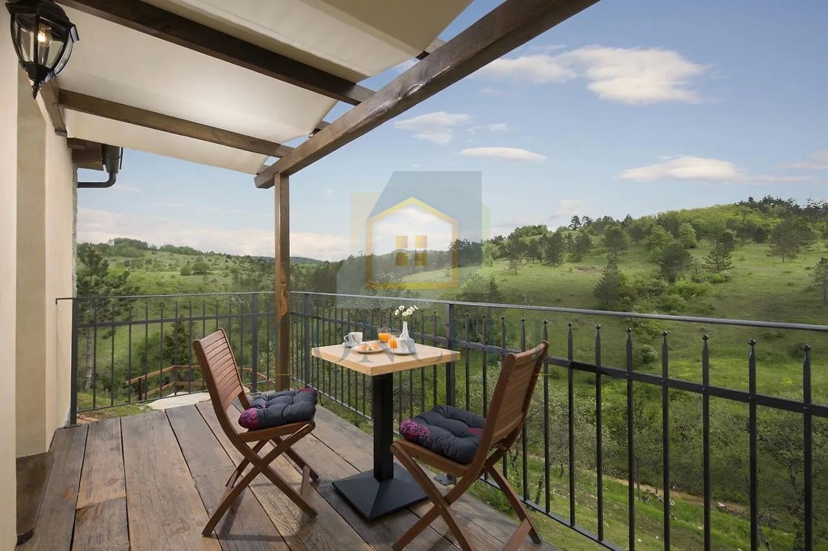 Pazin, Motovun, okolica, turistični resort, penzion, hiše in kamp na 33.000 m2