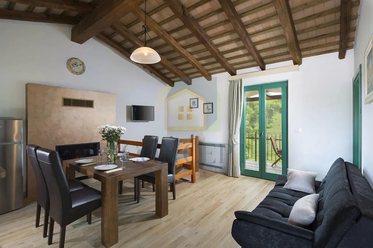 Pazin, Motovun, okolica, turistični resort, penzion, hiše in kamp na 33.000 m2