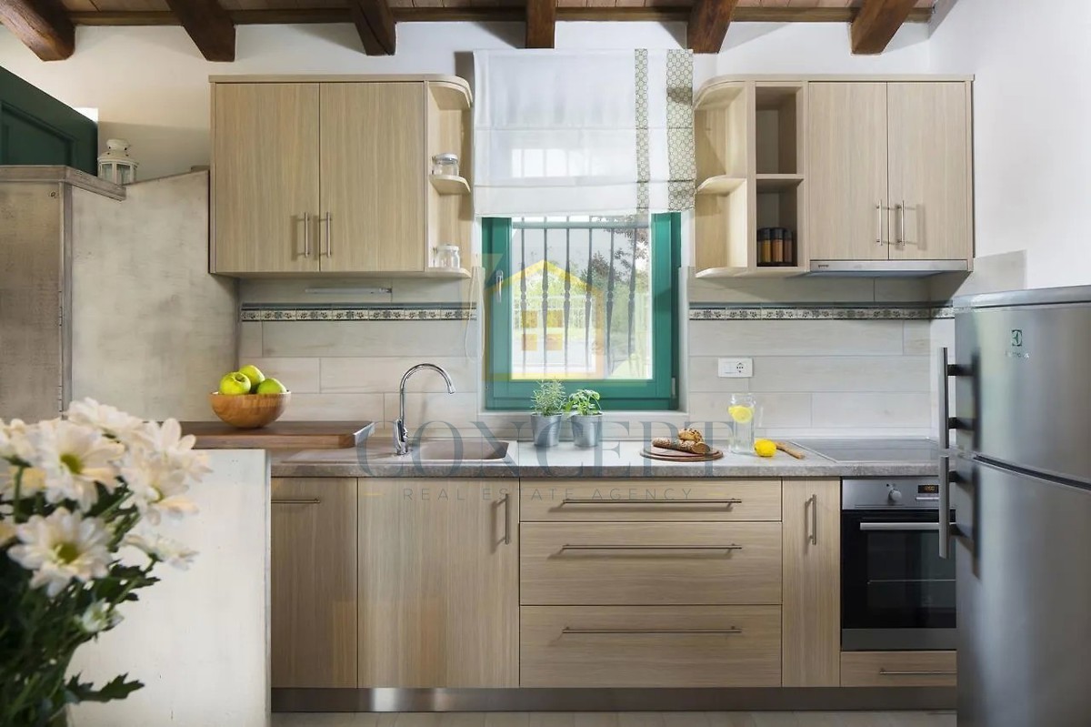 Pazin, Motovun, okolica, turistični resort, penzion, hiše in kamp na 33.000 m2