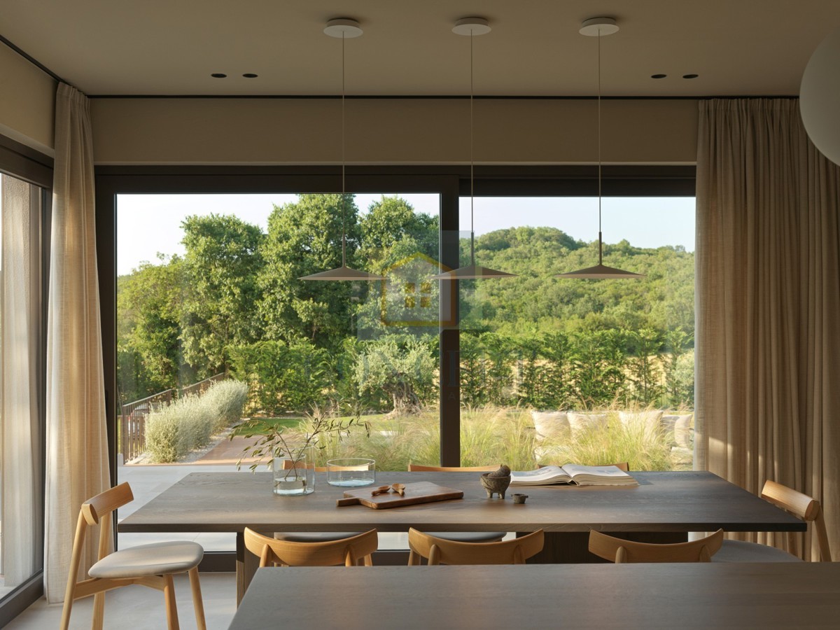 Poreč, Vrsar, okolica, Samostoječa luksuzna vila na mirni lokaciji, 10 km od morja