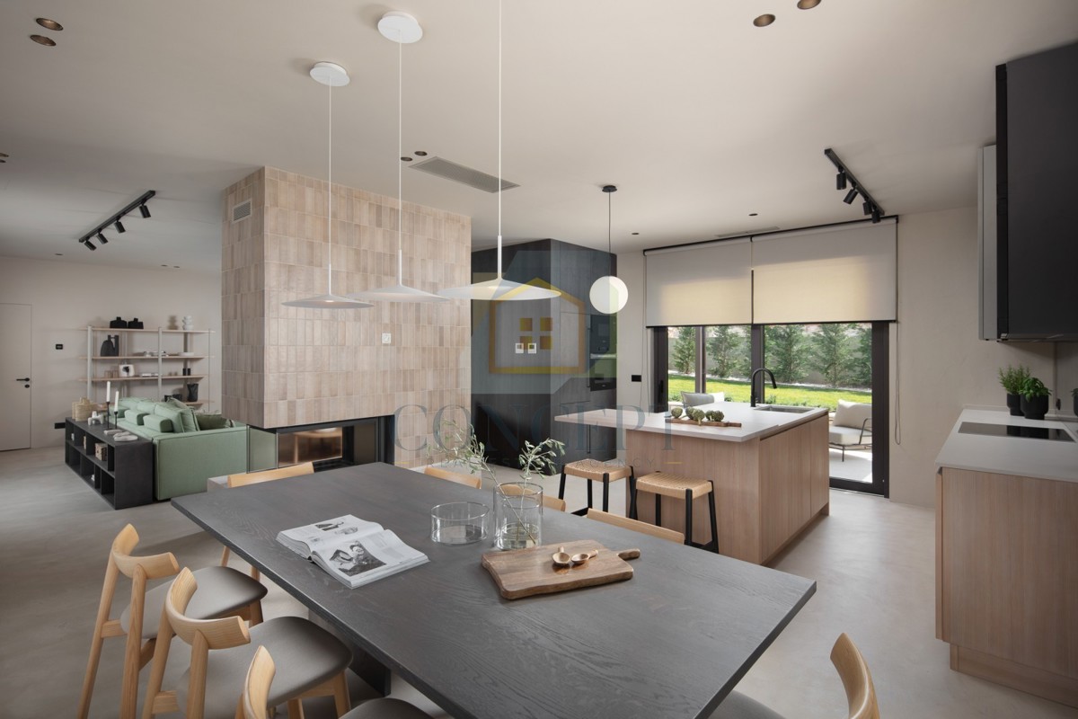 Poreč, Vrsar, okolica, Samostoječa luksuzna vila na mirni lokaciji, 10 km od morja