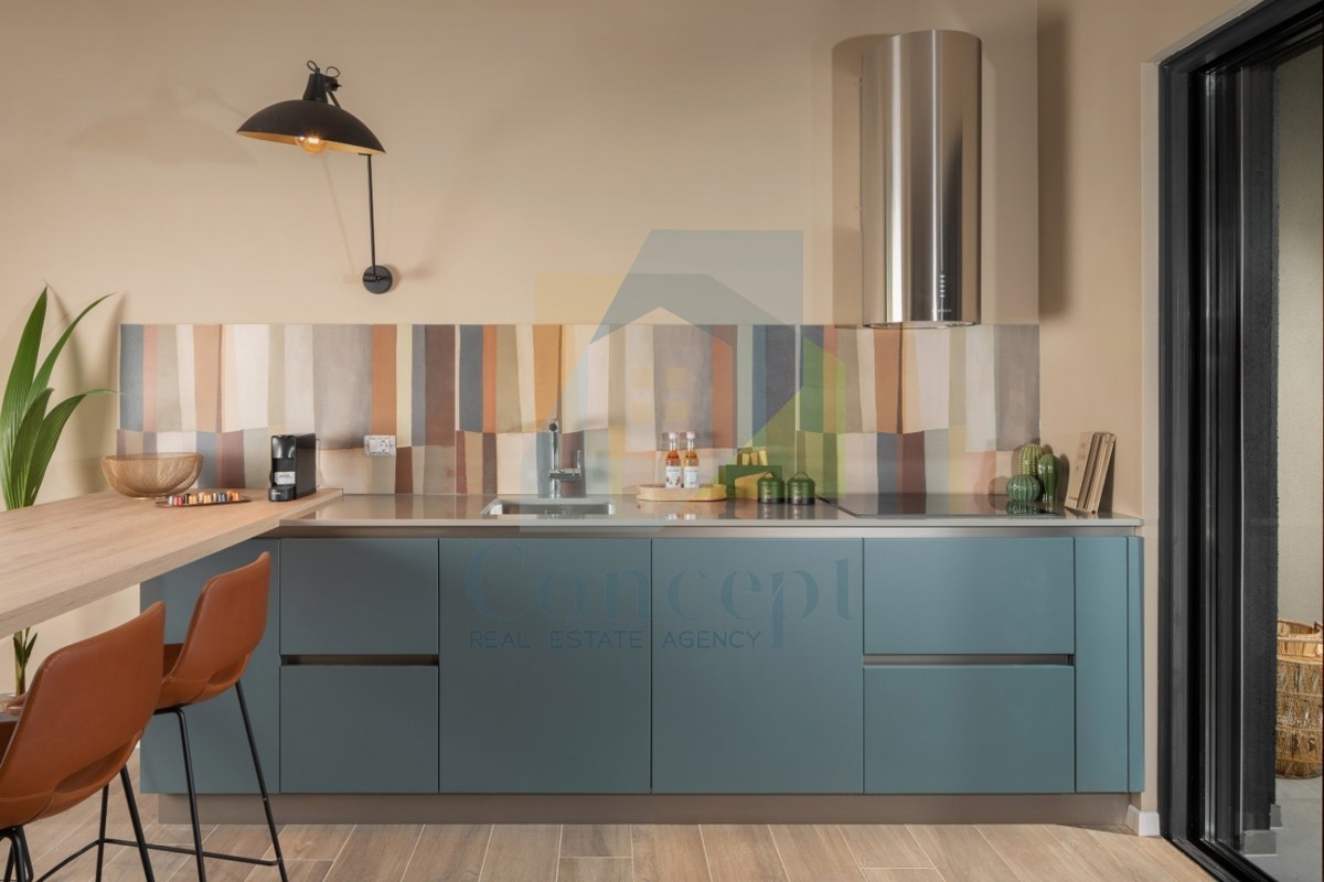 Poreč, Hiša v nizu s pogledom na morje, 900 m od morja