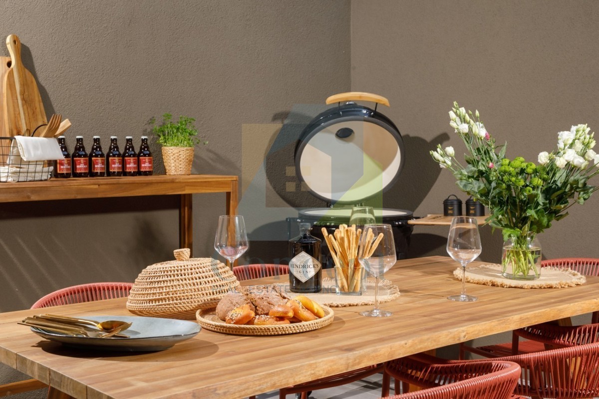 Poreč, Hiša v nizu s pogledom na morje, 900 m od morja