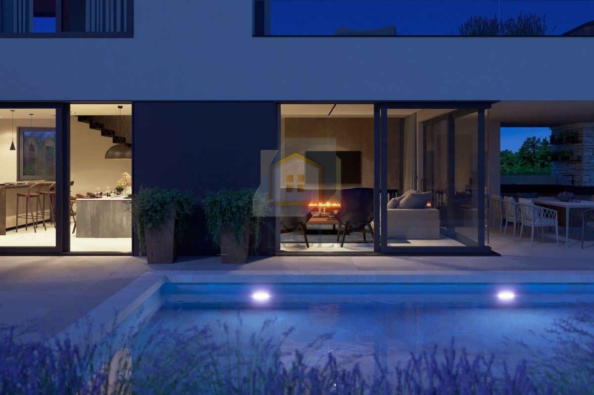 Poreč, okolica, Moderna vila s bazenom na robu vasi, 17 km od morja