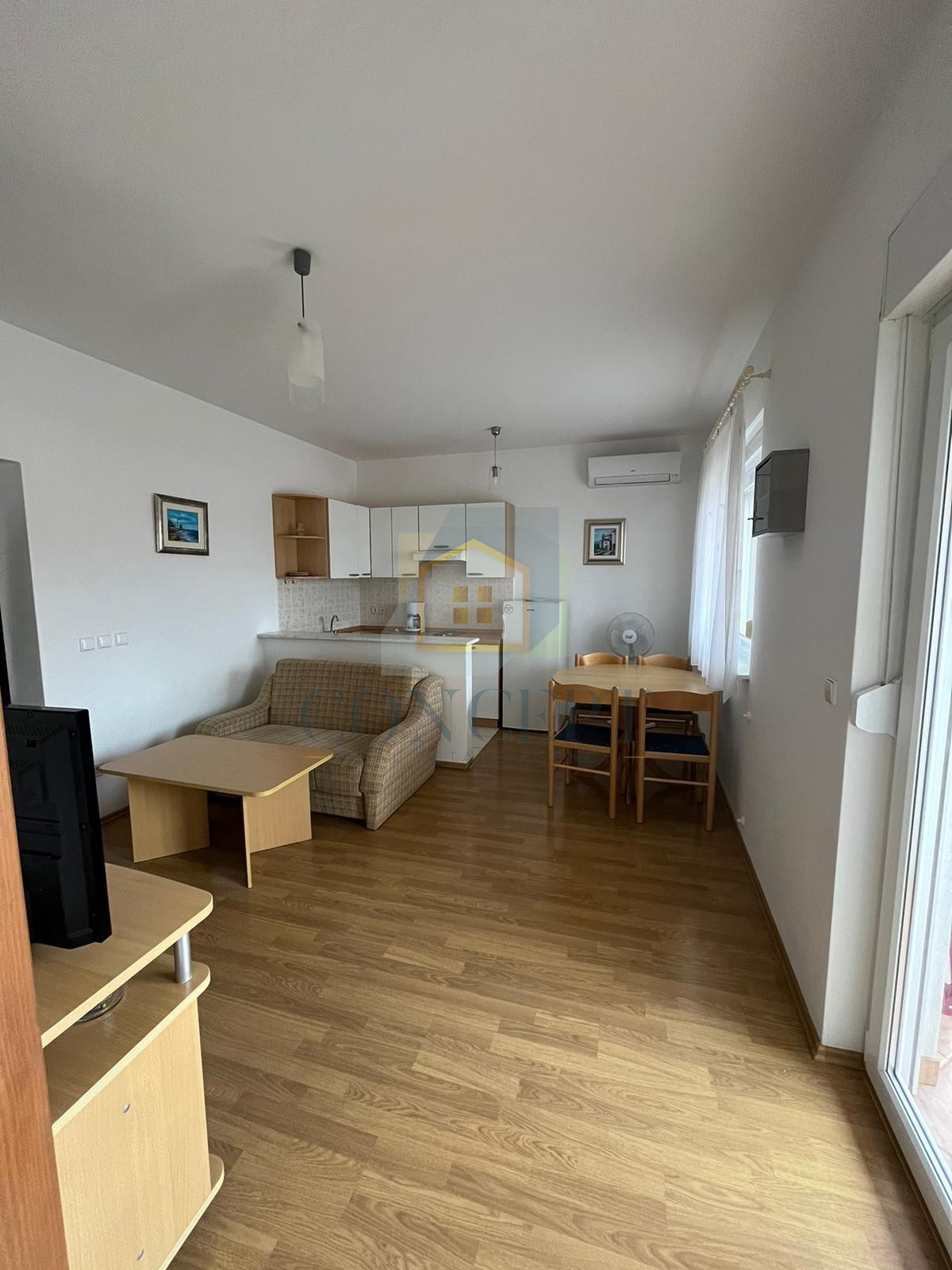 Poreč, okolica, Apartmajska hiša na odlični lokaciji, 800 m od morja