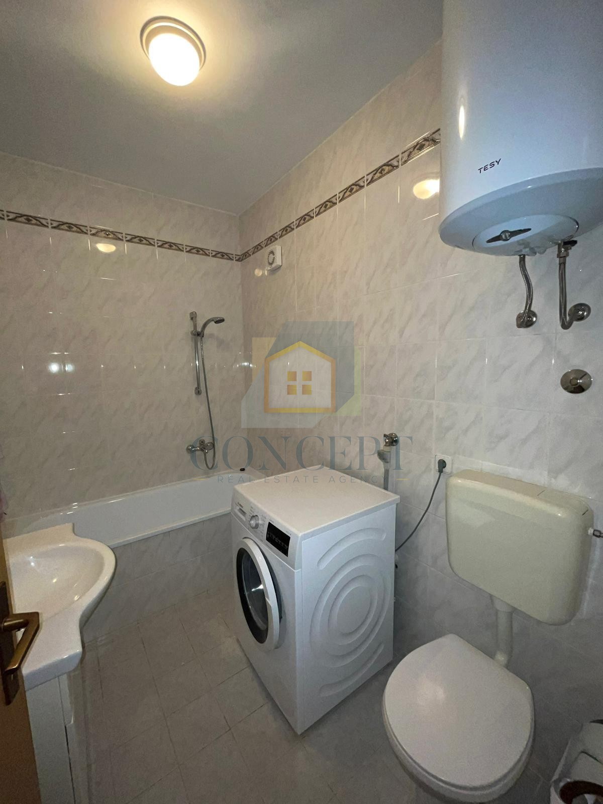 Poreč, okolica, Apartmajska hiša na odlični lokaciji, 800 m od morja