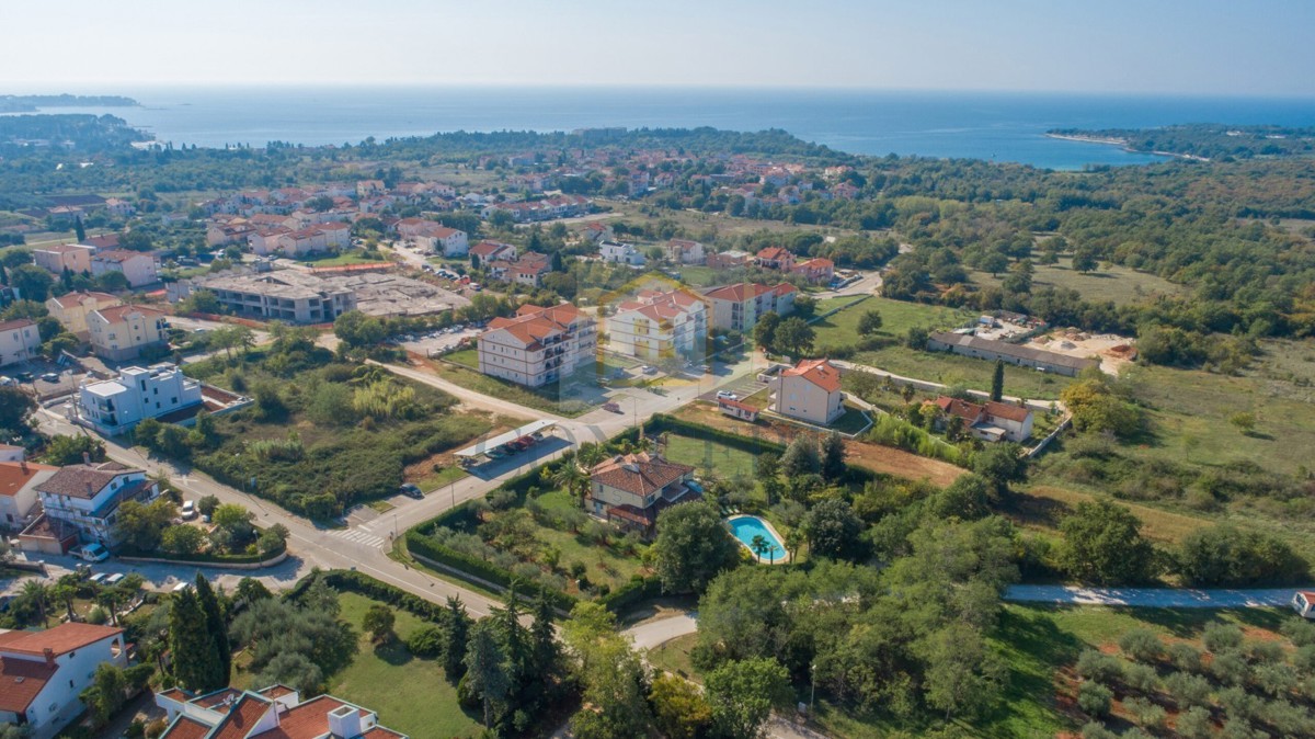 Poreč, uža okolica, Klasična luksuzna vila na odlični lokaciji, 1 km od morja