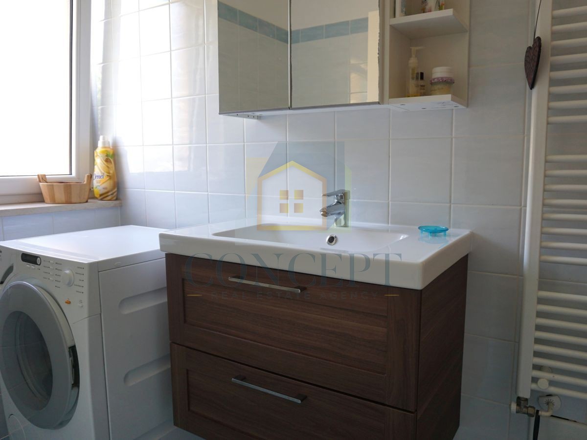 Poreč, okolica, družinska hiša s bazenom in pogledom na morje, 12 km od morja