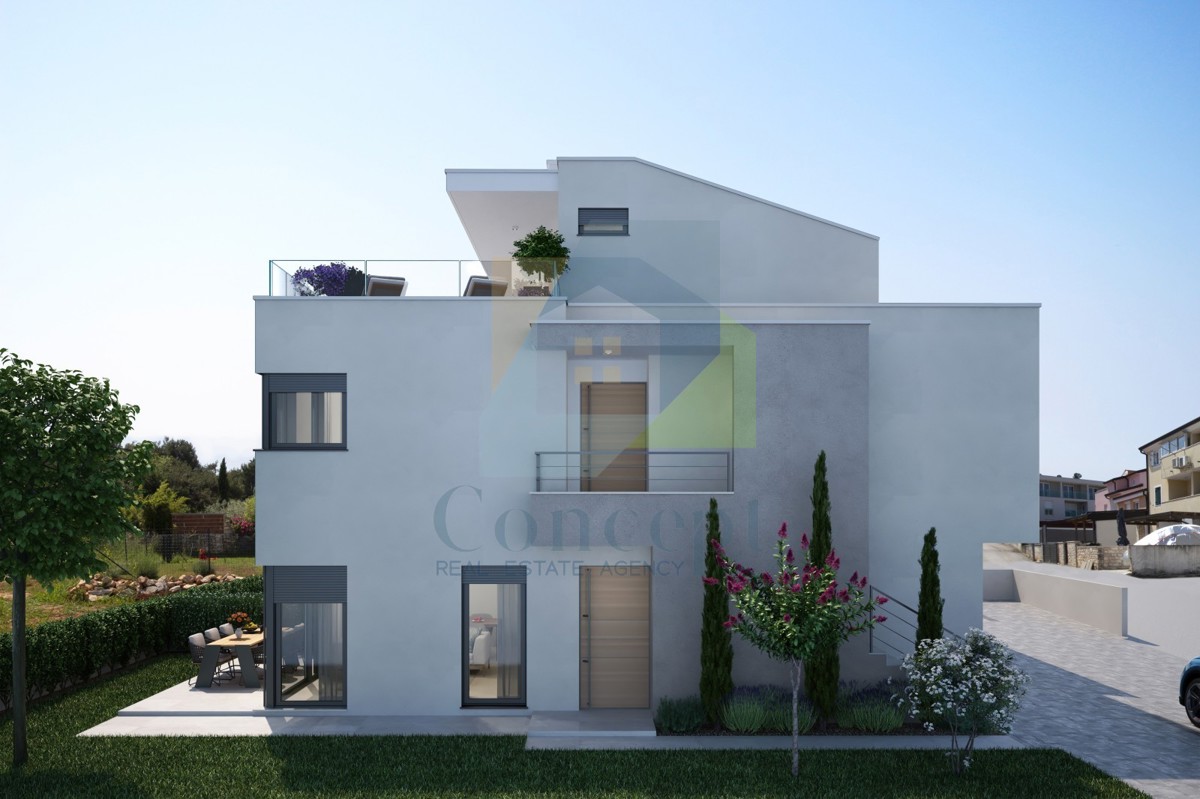 Umag, okolica, Luksuzni dvoetažni stan s krovno teraso, 300 m od morja