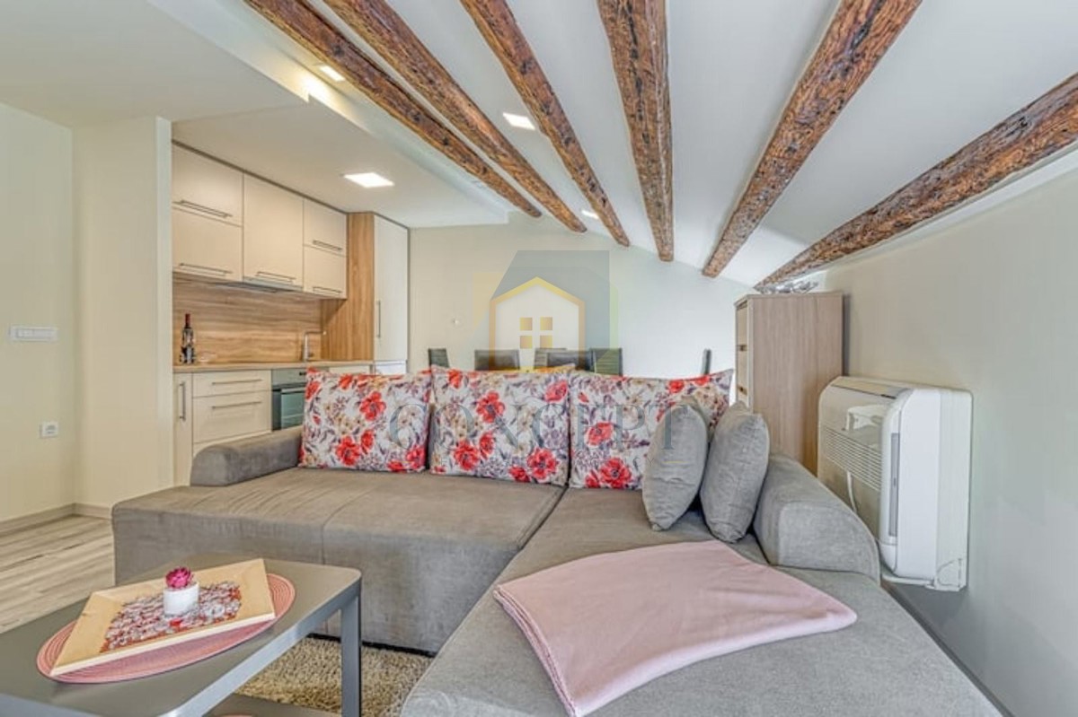 Poreč, center, Stan z eno spalnico, 1. vrsta do morja