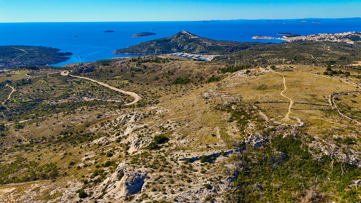 Gradbeno zemljišče, Primošten, 5260 m2
