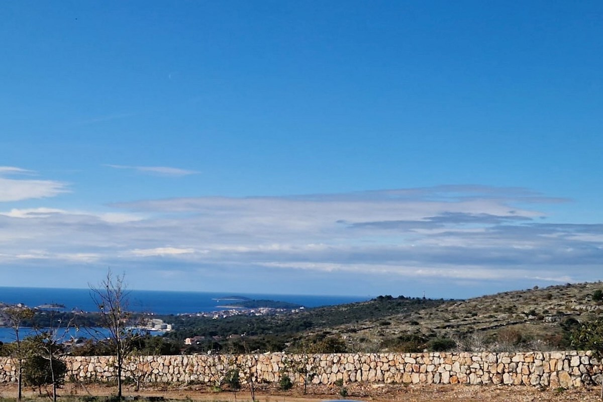 Edinstvena rezidenca s panoramskim pogledom na morje v bližini Rogoznice