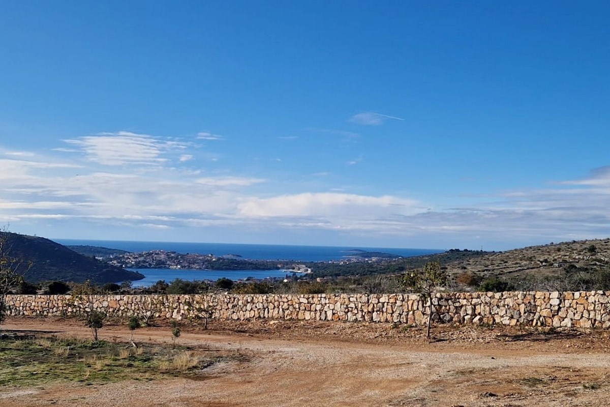 Edinstvena rezidenca s panoramskim pogledom na morje v bližini Rogoznice