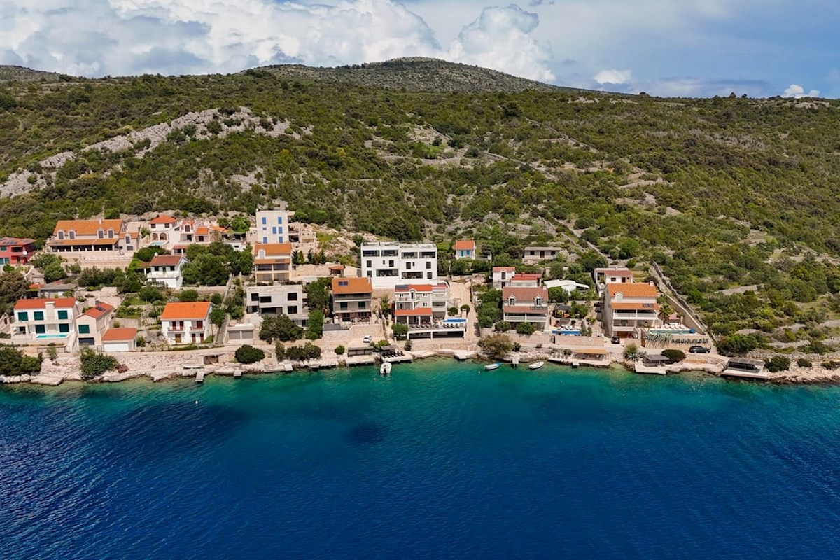 Ekskluzivna kamnita vila ob morju, Vinišće