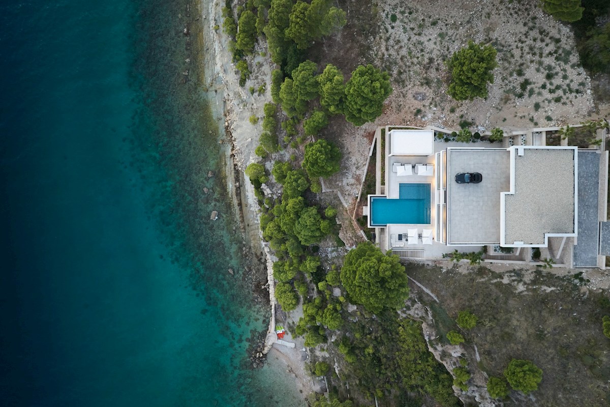 Ekskluzivna obalna oaza na Jadranu