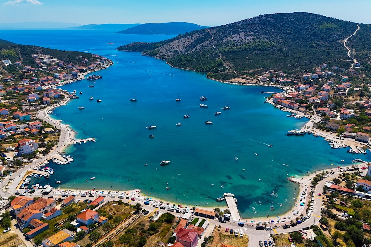 Stavbno zemljišče ob morju, 400m2, Vinišće