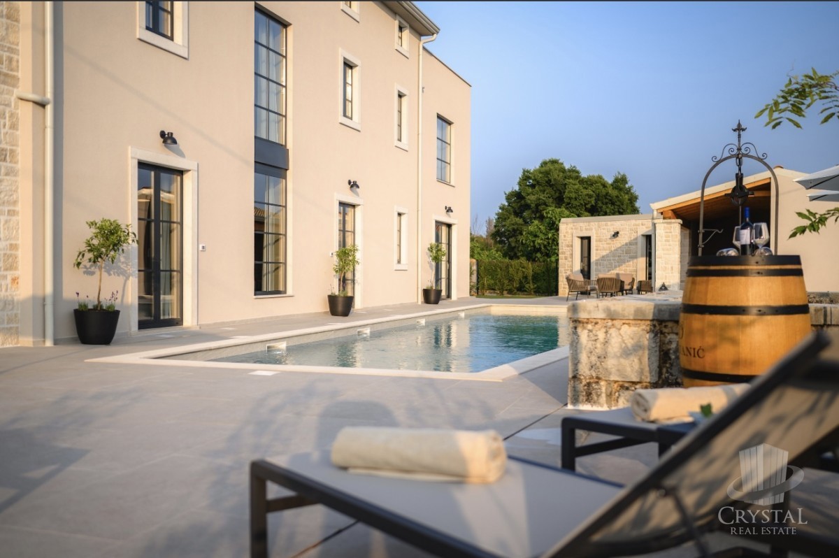 Razkošna oaza miru – Villa Madora