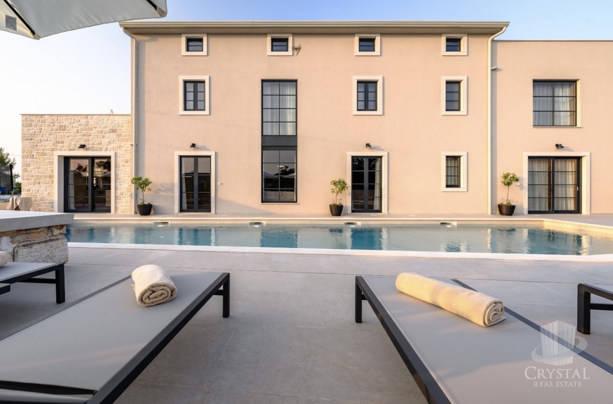 Razkošna oaza miru – Villa Madora