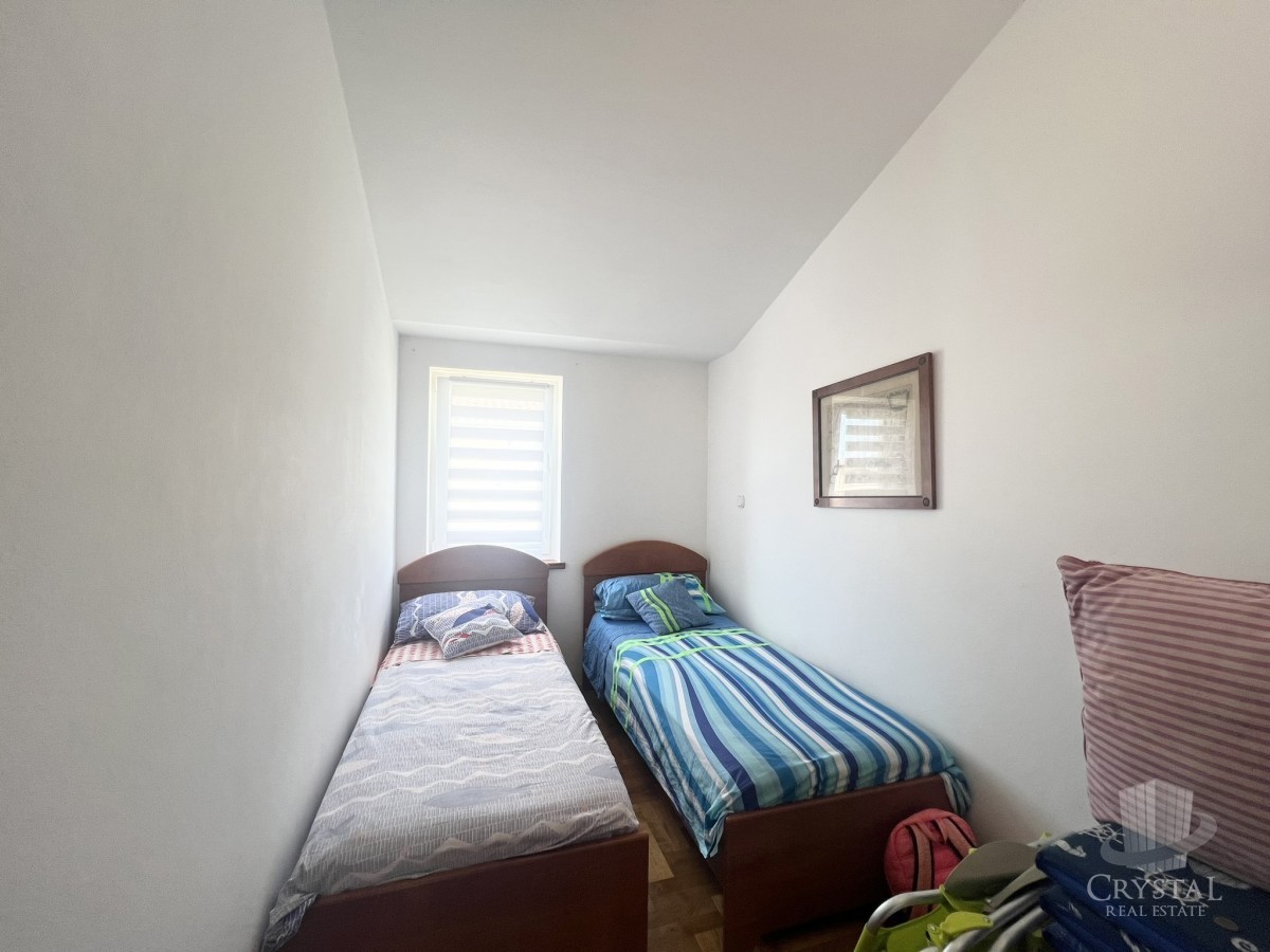 Apartma v Novigradu s pogledom na morje