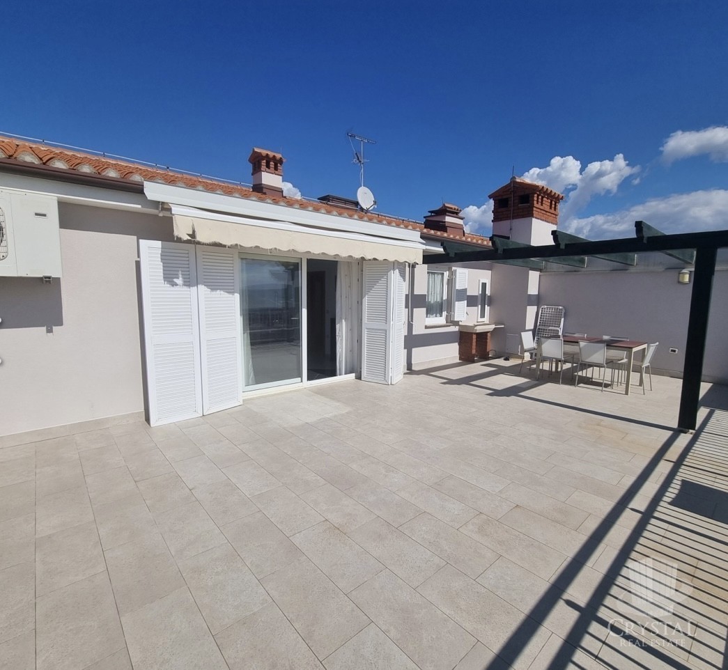 Apartma v Novigradu s pogledom na morje
