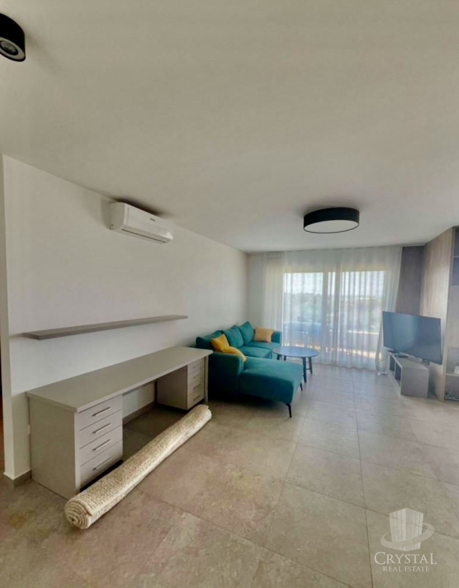 Apartma v Novigradu s pogledom na morje in naravo