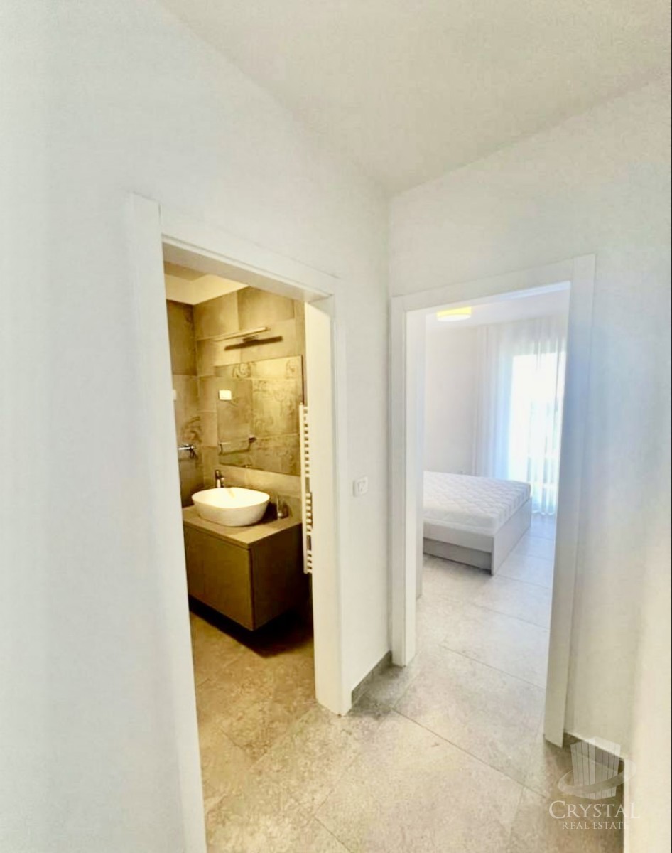 Apartma v Novigradu s pogledom na morje in naravo