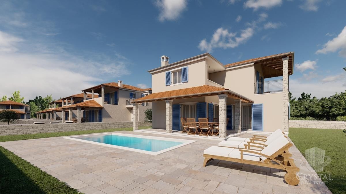Elegantna vila s sodobnim dizajnom v središču Ližnjana