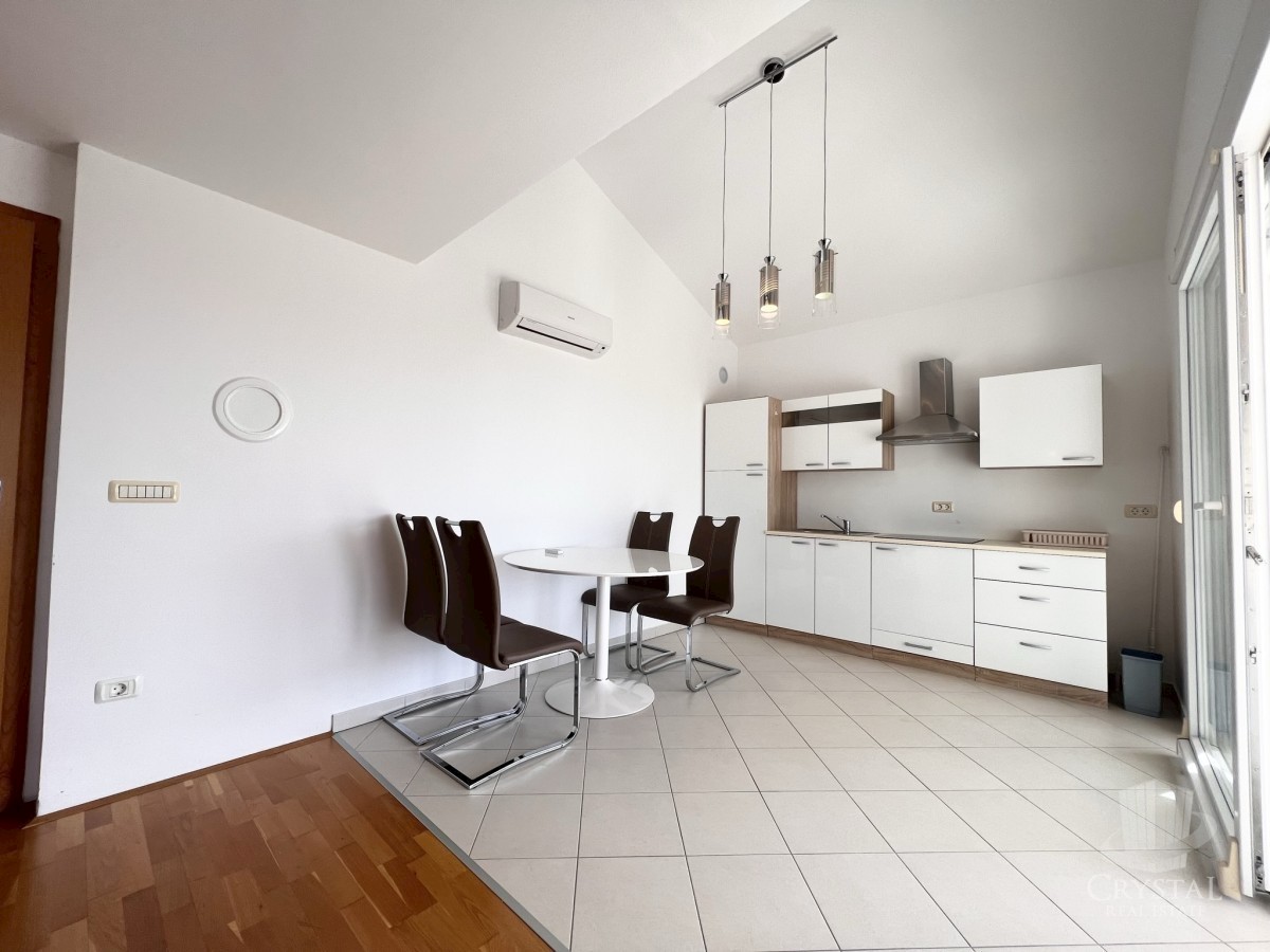 Novigrad, Stanovanje 3S+DB na prodaju, 338.000 €