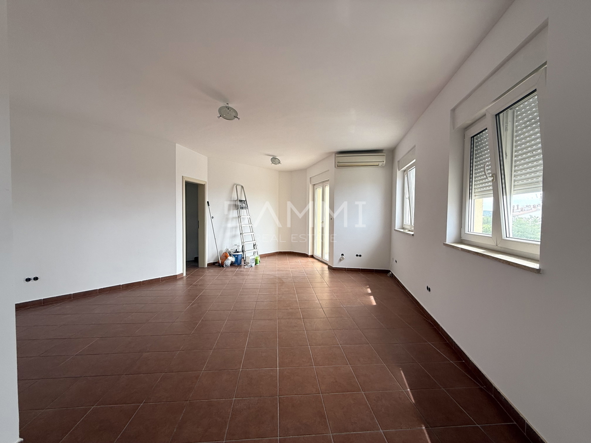 ISTRA, ROVINJ - Prostorno stanovanje z dvema spalnicama na vrhunski lokaciji