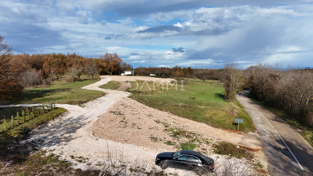 OSREDNJA ISTRA - Večja gradbena zemljišča za investitorje