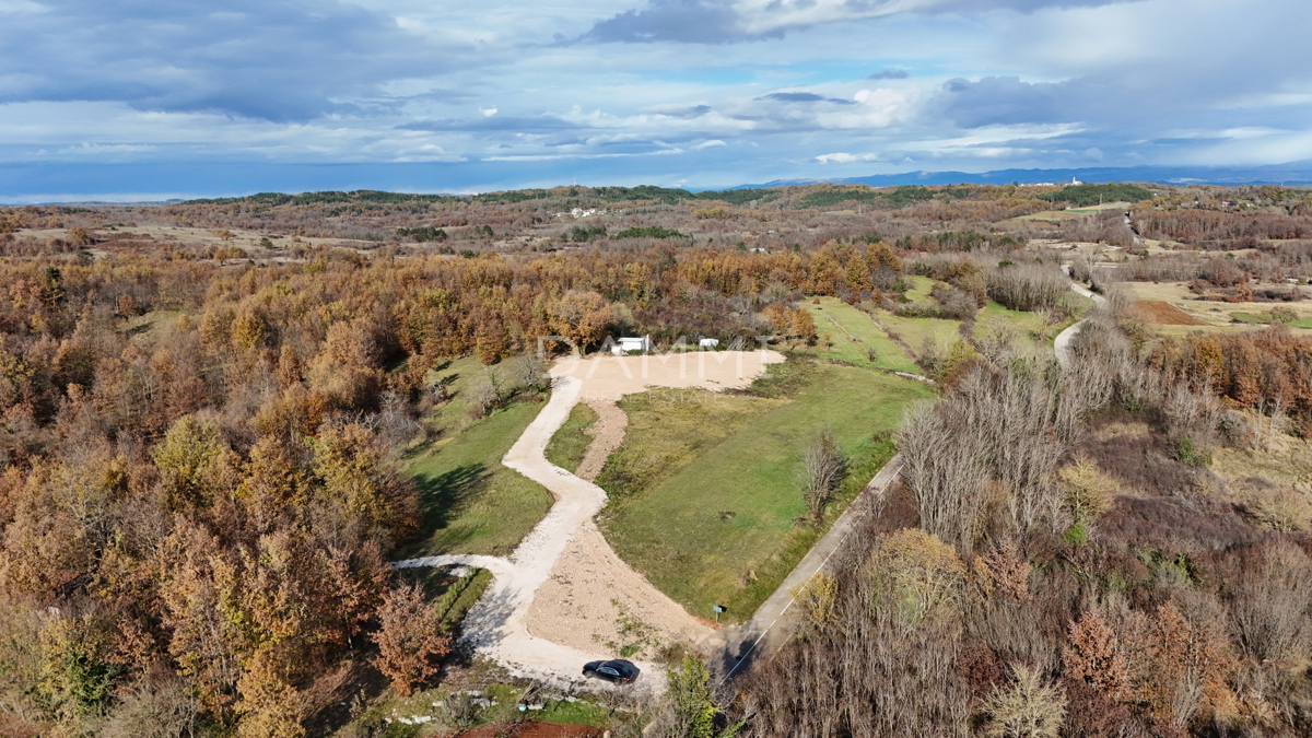 OSREDNJA ISTRA - Večja gradbena zemljišča za investitorje